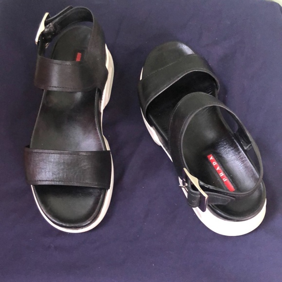 Prada Blk Open Toe Leather Sandal 39 - Picture 14 of 16
